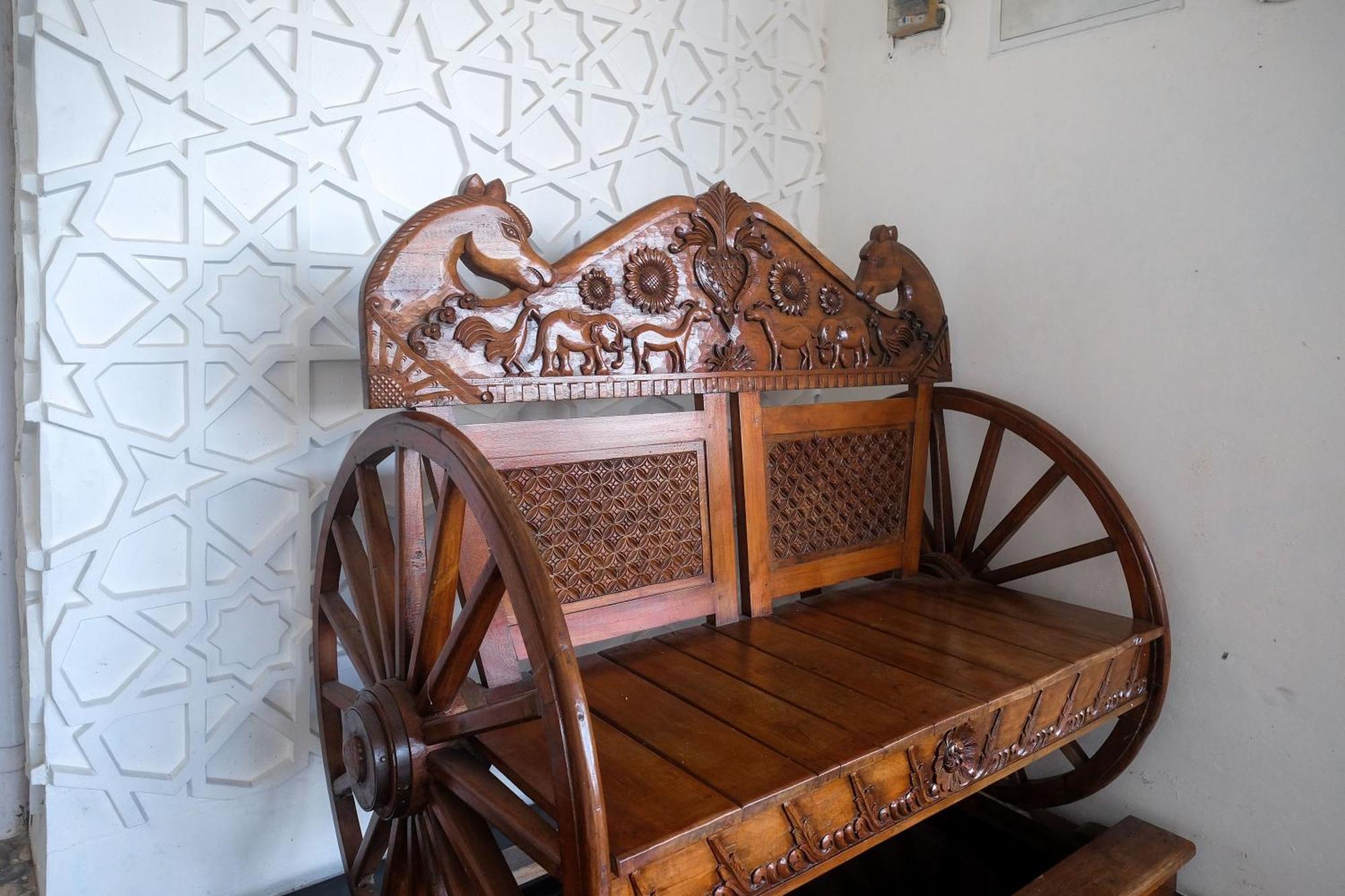 מלון Karanganyar  Reddoorz Near Grojogan Sewu Tawangmangu מראה חיצוני תמונה